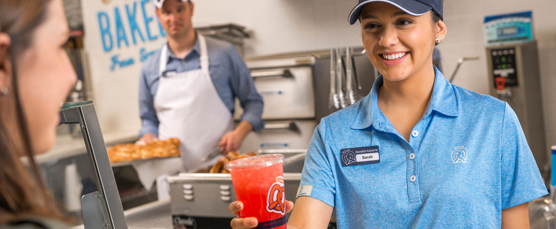 Auntie Anne's Dress Code